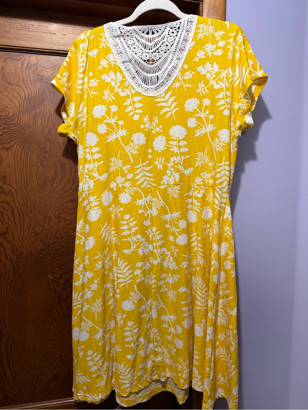 Bobbie Brooks Yellow Floral Lace-Back Midi Dress - Picture 2 of 8